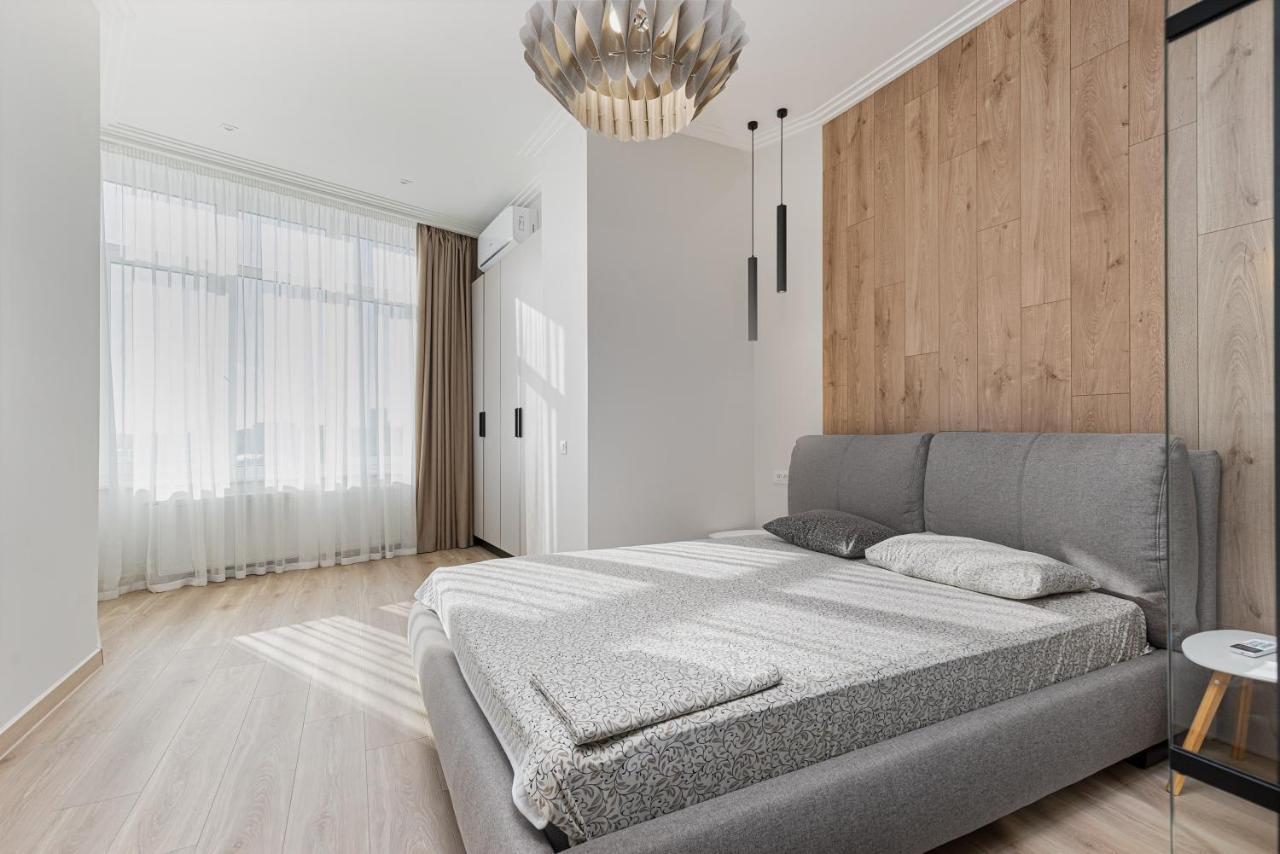 Sea Symphony Luxury 3-Bedrooms Apartment Odessa Exterior photo